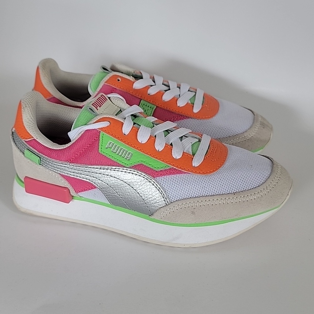 PUMA Unisex-Child Future Rider Play on Sneaker White puma silver glowing pink